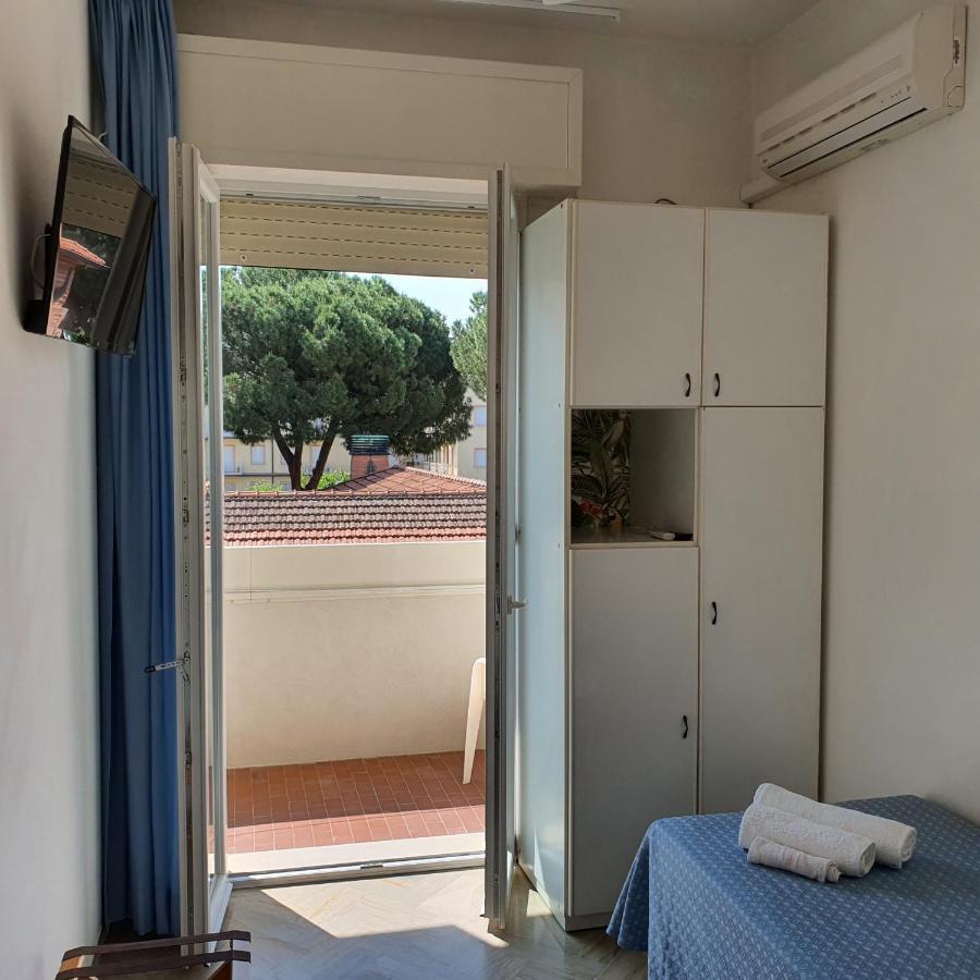 Hotel Tre Assi ريميني المظهر الخارجي الصورة