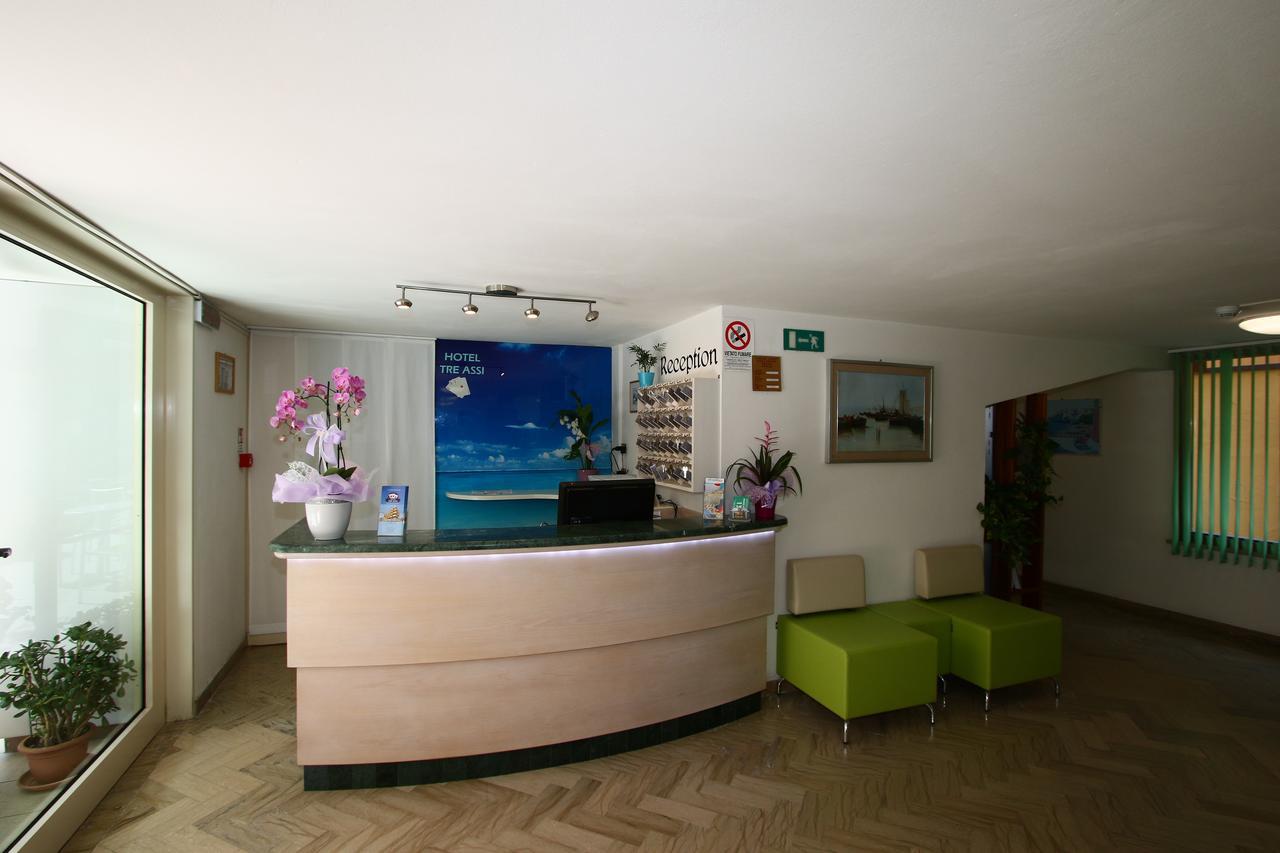 Hotel Tre Assi ريميني المظهر الخارجي الصورة