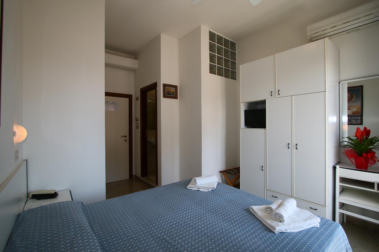 Hotel Tre Assi ريميني المظهر الخارجي الصورة