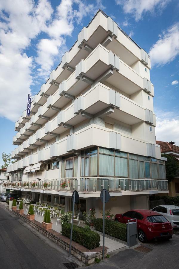 Hotel Tre Assi ريميني المظهر الخارجي الصورة
